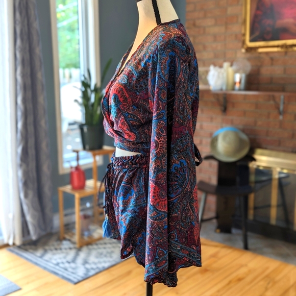 NWOT Handmade Indian Blue Paisley Long Sleeve Romper - Picture 3 of 10